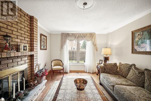 2005 Lady Di Court, Mississauga, ON - Indoor Photo Showing Living Room With Fireplace