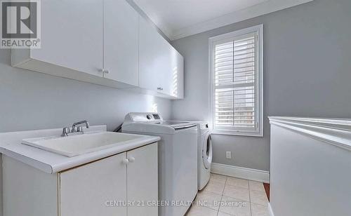 8 Pasadena Avenue, Brampton, ON - Indoor Photo Showing Laundry Room