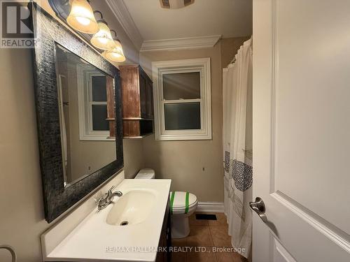 12 Rosette Court, Toronto, ON - Indoor Photo Showing Bathroom