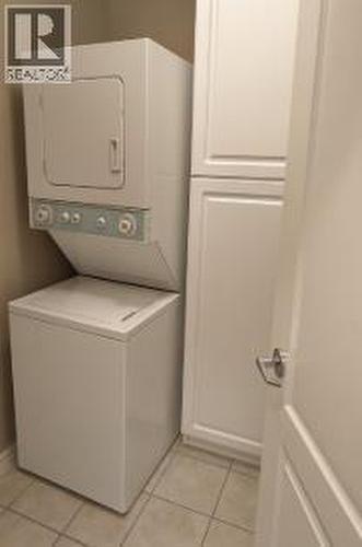 688 Lequime Road Unit# 203, Kelowna, BC - Indoor Photo Showing Laundry Room