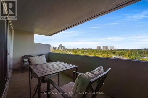 1001 - 270 Scarlett Road, Toronto, ON - Outdoor With View With Exterior