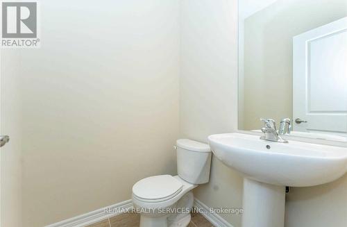 26 Sunflower Place, Welland, ON - Indoor Photo Showing Bathroom