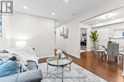 26 Woolwich Street, Kitchener, ON - Indoor Photo Showing Living Room