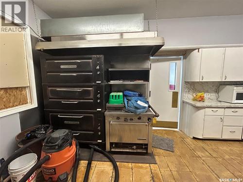 4 Main Street, Rhein, SK - Indoor