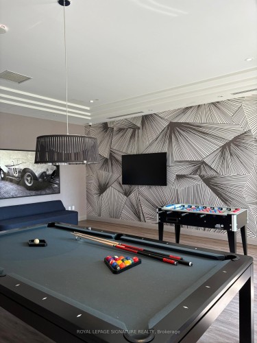 420-293 The Kingsway N/A, Toronto, ON - Indoor