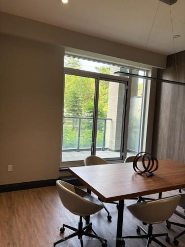 420-293 The Kingsway N/A, Toronto, ON - Indoor