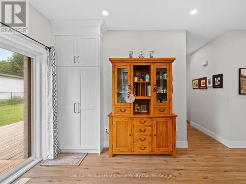 34 Yost Court, Perth East (Milverton), ON - Indoor Photo Showing Other Room