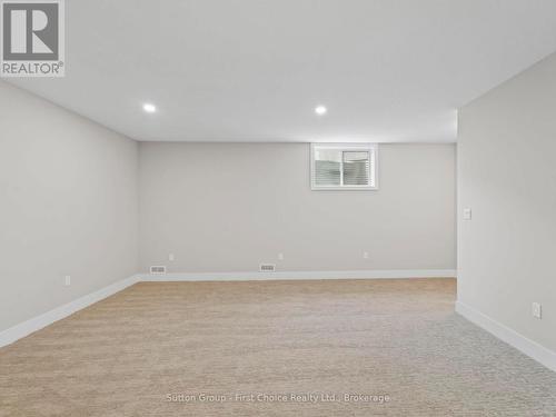 34 Yost Court, Perth East (Milverton), ON - Indoor