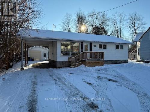 394 MCGEE STREET E  Pembroke, ON K8A 6C5