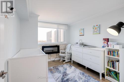 1105 - 75 Wynford Heights Crescent, Toronto, ON - Indoor Photo Showing Bedroom