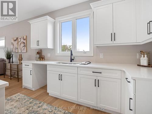 503 Royal Ridge Drive, Fort Erie (Ridgeway), ON - Indoor Photo Showing Kitchen With Double Sink