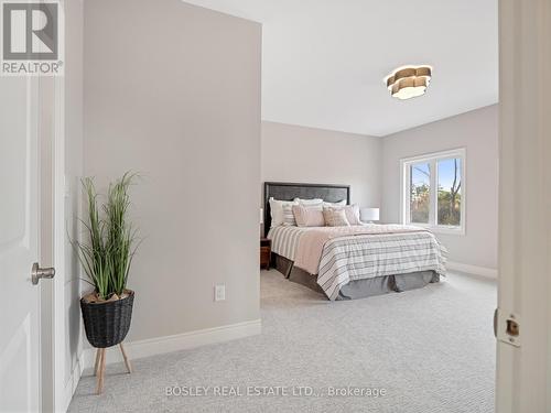 503 Royal Ridge Drive, Fort Erie (Ridgeway), ON - Indoor Photo Showing Bedroom