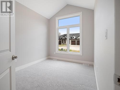 503 Royal Ridge Drive, Fort Erie (Ridgeway), ON - Indoor Photo Showing Other Room