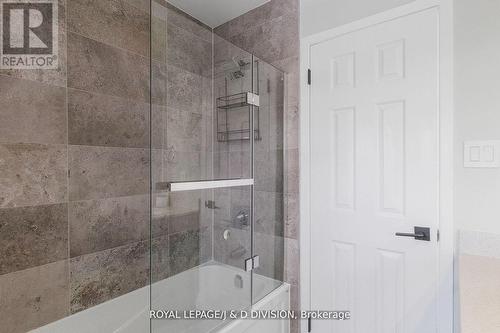 4226 Longmoor Drive, Burlington, ON - Indoor Photo Showing Bathroom