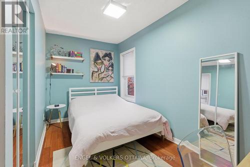 364 Arlington Avenue, Ottawa, ON - Indoor Photo Showing Bedroom