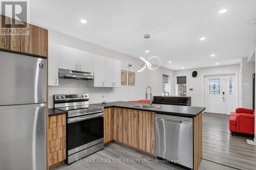 147 Longpre Street, Ottawa, ON - Indoor Photo Showing Kitchen