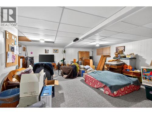 830 Franklyn Road, Kelowna, BC - Indoor