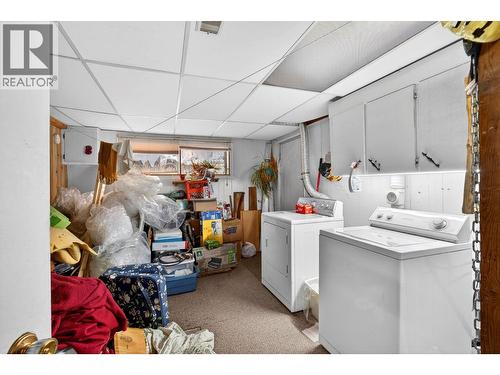 830 Franklyn Road, Kelowna, BC - Indoor Photo Showing Laundry Room