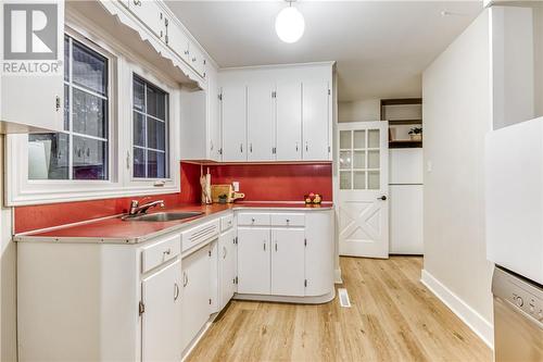 1813 Millwood Crescent, Sudbury, ON - Indoor Photo Showing Kitchen
