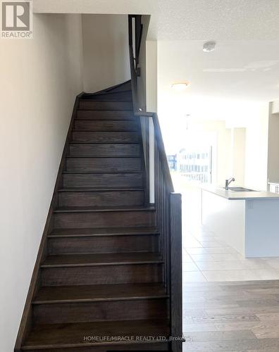 155 Melody Lane, Thorold, ON - Indoor Photo Showing Other Room