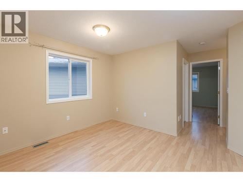111 Harbourfront Drive Nw Unit# 14, Salmon Arm, BC - Indoor Photo Showing Other Room