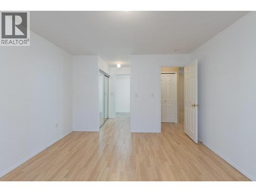 111 Harbourfront Drive Nw Unit# 14, Salmon Arm, BC - Indoor Photo Showing Other Room