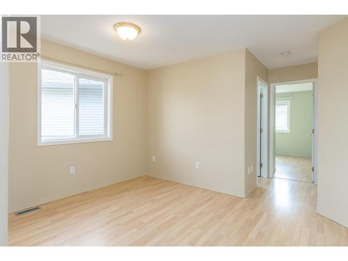 111 Harbourfront Drive Nw Unit# 14, Salmon Arm, BC - Indoor Photo Showing Other Room