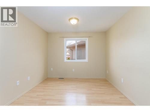 111 Harbourfront Drive Nw Unit# 14, Salmon Arm, BC - Indoor Photo Showing Other Room