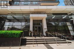 3301 - 2 ANNDALE DRIVE  Toronto, ON M2N 0G5