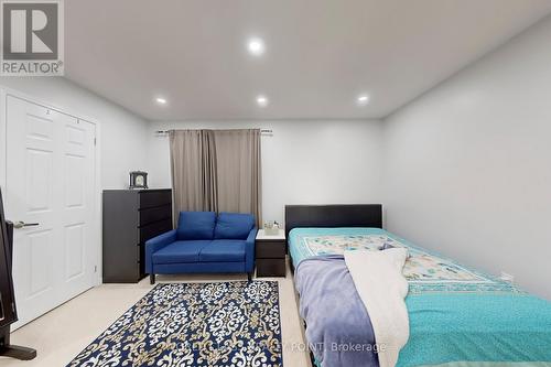 382 Pringle Avenue, Milton, ON - Indoor Photo Showing Bedroom