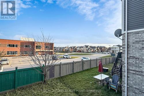 382 Pringle Avenue, Milton, ON - Outdoor