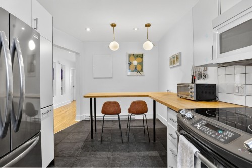 Cuisine - 2-7487 Av. Bloomfield, Montréal (Villeray/Saint-Michel/Parc-Extension), QC - Indoor Photo Showing Kitchen With Upgraded Kitchen