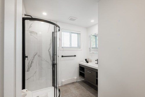 Bathroom - 876 Rue Principale, Saint-Sauveur, QC - Indoor Photo Showing Bathroom