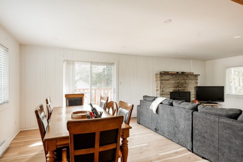 Dining Room - 876 Rue Principale, Saint-Sauveur, QC - Indoor With Fireplace
