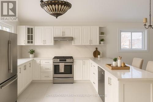 Main Floor Kitchen - 276 Sheridan Court, Newmarket, ON - Indoor Photo Showing Kitchen With Upgraded Kitchen