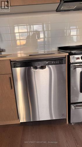 617 - 412 Silver Maple Road, Oakville, ON - Indoor