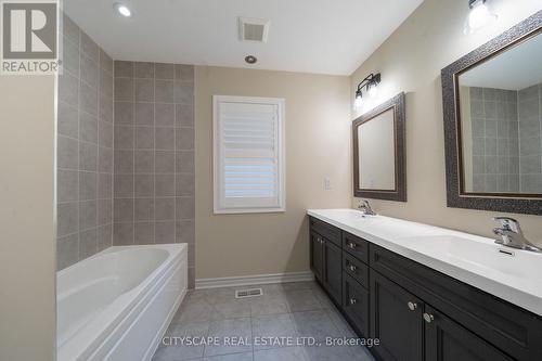 296 Jean Landing, Milton, ON - Indoor Photo Showing Bathroom