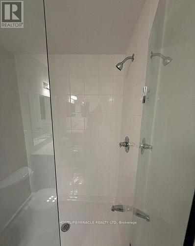 145 Sanders Road, Erin, ON - Indoor Photo Showing Bathroom