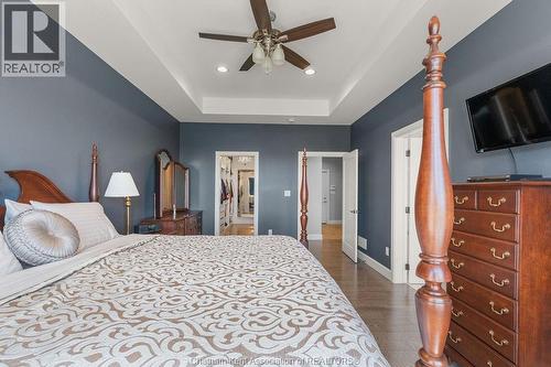 5482 Talbot Trail, Merlin, ON - Indoor Photo Showing Bedroom