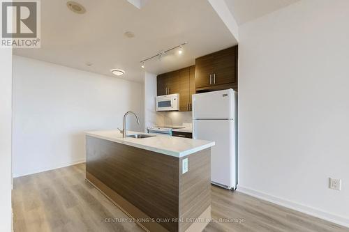 707 - 70 Forest Manor Road, Toronto, ON - Indoor Photo Showing Kitchen