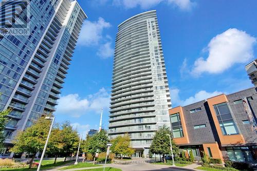 707 - 70 Forest Manor Road, Toronto, ON - Outdoor With Facade