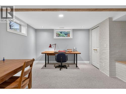 1774 Highland Drive N, Kelowna, BC - Indoor Photo Showing Other Room