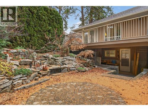 Water feature on the left - 1774 Highland Drive N, Kelowna, BC - Outdoor