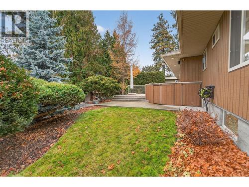 1774 Highland Drive N, Kelowna, BC - Outdoor