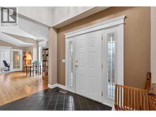 1774 Highland Drive N, Kelowna, BC - Indoor Photo Showing Other Room