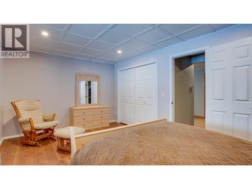 2086 Yankee Flats Road, Salmon Arm, BC - Indoor Photo Showing Bedroom