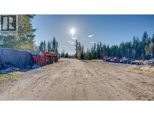 2086 Yankee Flats Road, Salmon Arm, BC - Outdoor
