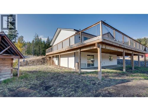 2086 Yankee Flats Road, Salmon Arm, BC - Outdoor