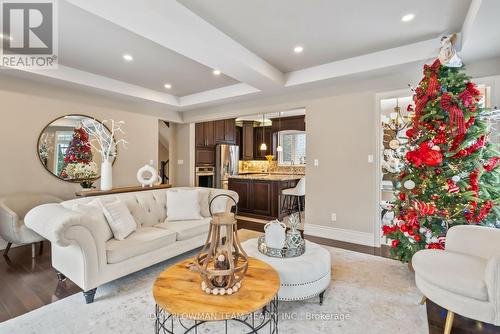 3 Serene Court, Whitby, ON - Indoor Photo Showing Living Room