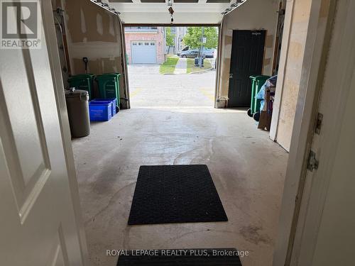 5 - 3015 Destination Drive, Mississauga, ON - Indoor